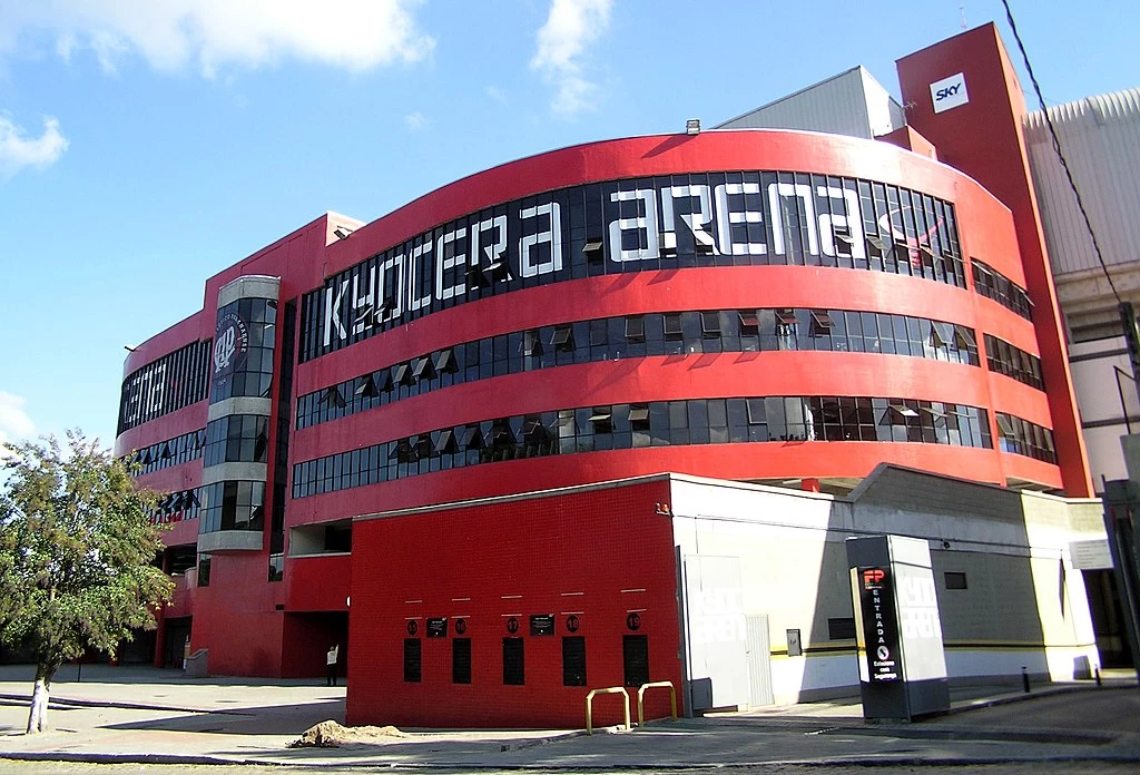 naming rights kyocera arena de 2005 a 2008