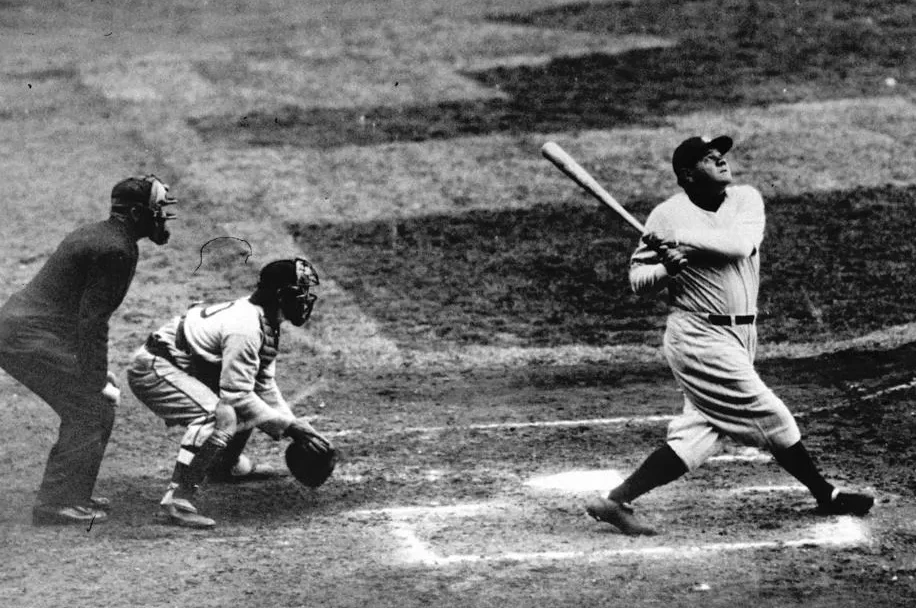 Jogador americano Babe Ruth em uma partida de Beisebol