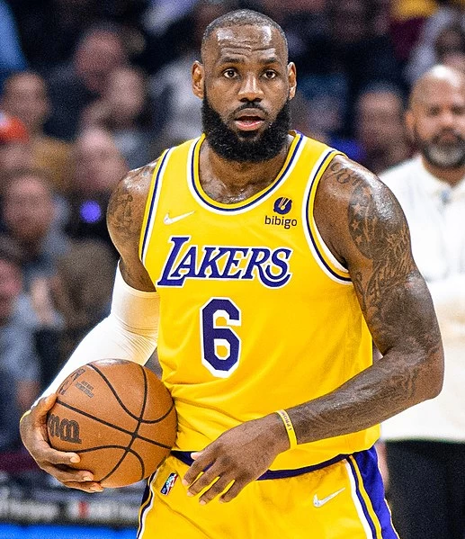 Lenda do basquete, LeBron James