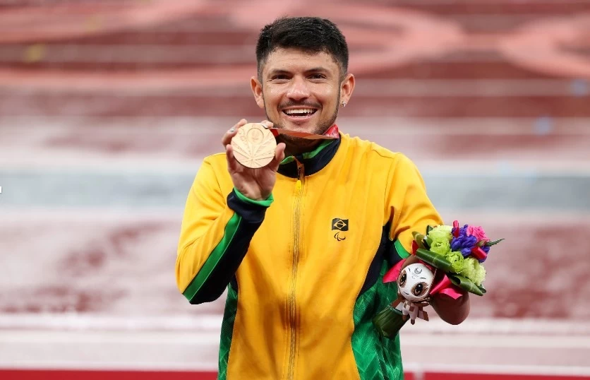 Petrúcio Ferreira, um dos maiores nomes do atletismo brasileiro (Foto: Reprodução/ Internet)